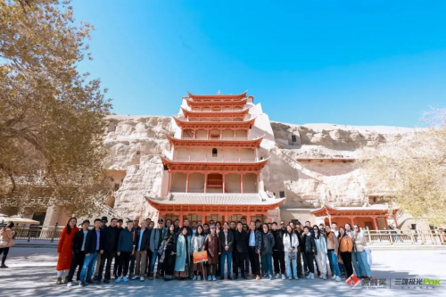 广东三雄极光照明股份有限公司